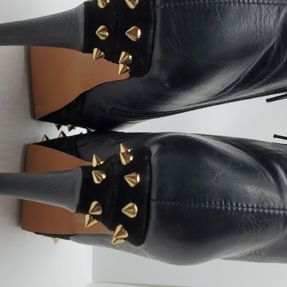 Wild Pair Allie WP Studded Platform Bootie - Picture 6 of 6